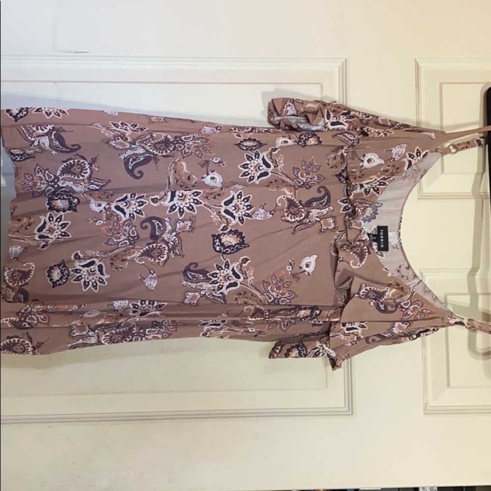 Cute cold shoulder plus size blouse